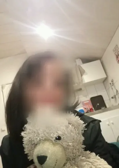 Aleksandra, 37