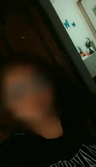 Amina, 25