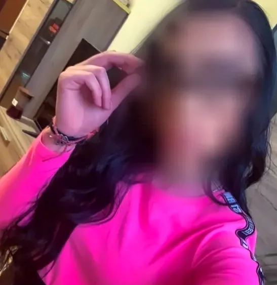 Camilla, 35