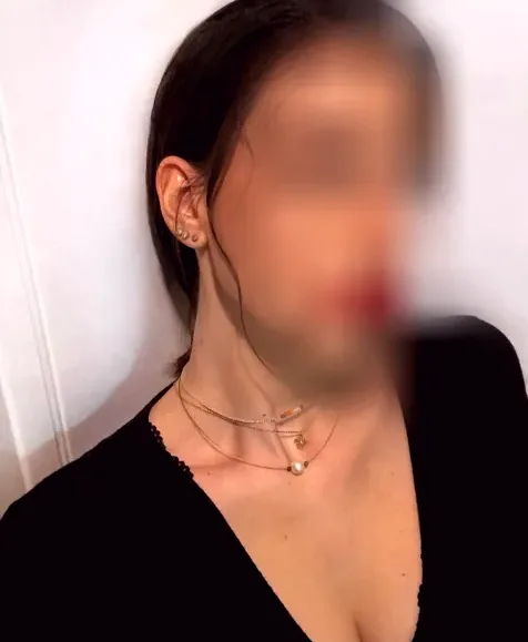 Helle, 25