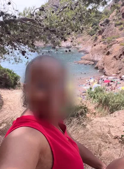 Lejla, 33