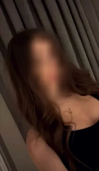 Lejla, 28