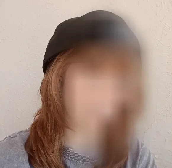 Marie, 27