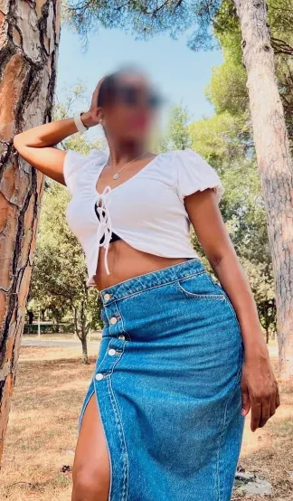 Michelle, 37