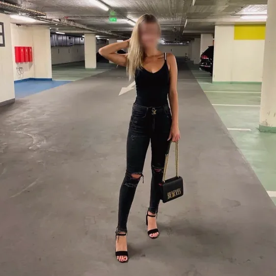 Milica, 21