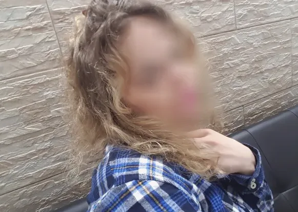 Yasmin, 33
