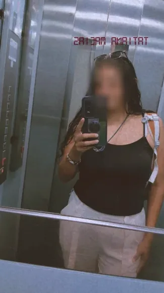 Yasmin, 30